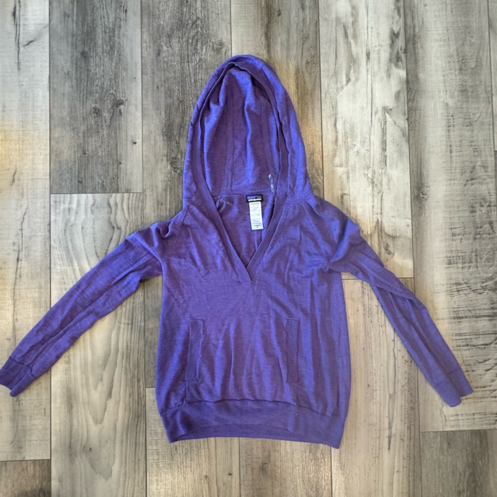 Patagonia Purple Cashmere Pullover with hood
